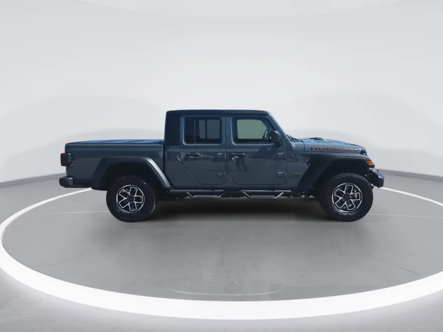 2024 Jeep Gladiator Rubicon photo 1