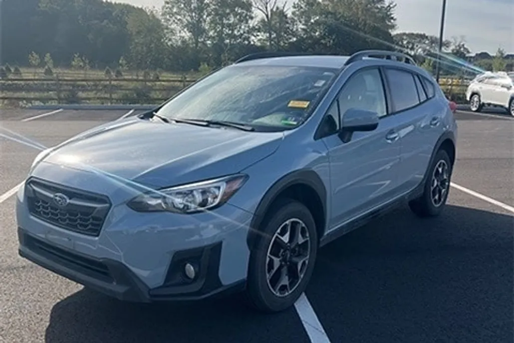 2019 Subaru Crosstrek 2.0i Premium photo 1