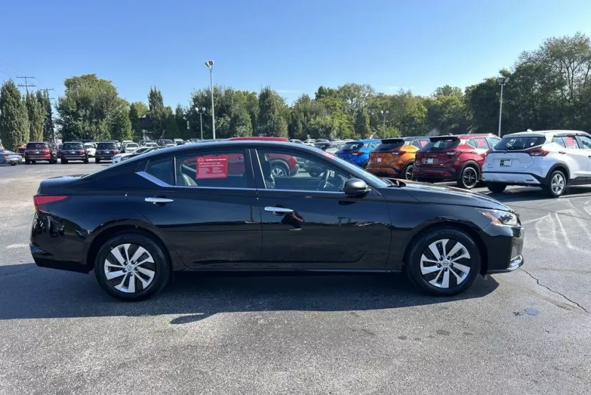 2025 Nissan Altima 2.5 S photo 1