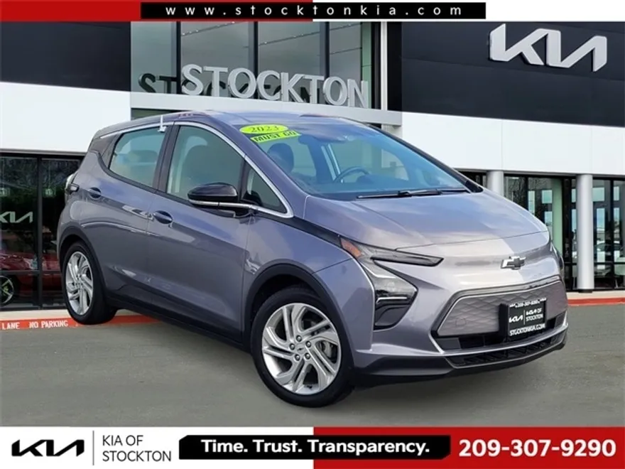 2023 Chevrolet Bolt EV 1LT photo 1
