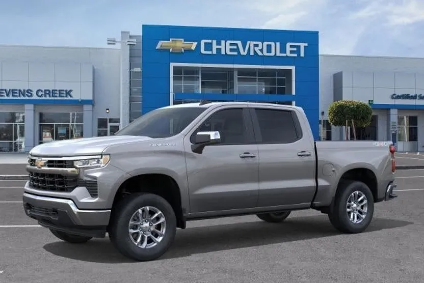 2026 Chevrolet Silverado 1500 LT photo 1