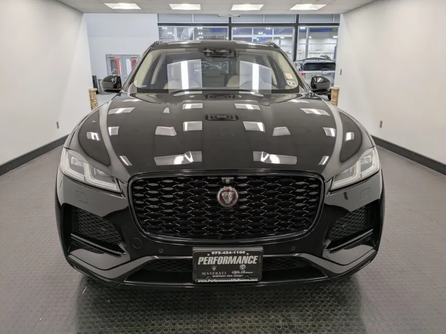 2021 Jaguar F-PACE P250 S photo 1