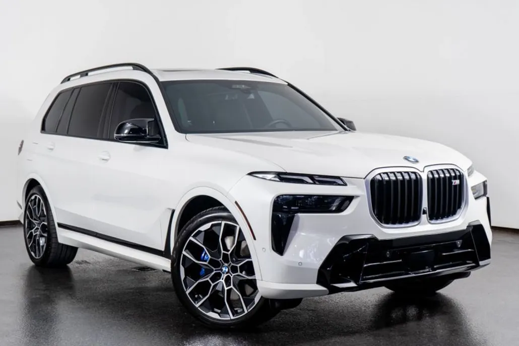 2025 Bmw X7 M60i photo 1