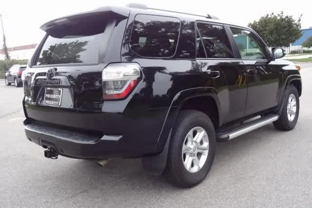 2023 Toyota 4Runner SR5 Premium photo 1