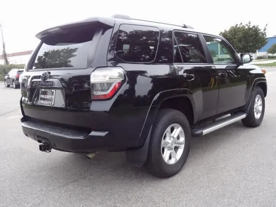 2023 Toyota 4Runner SR5 Premium photo 1