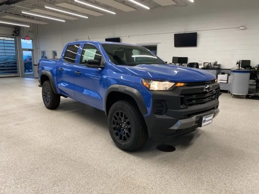 2026 Chevrolet Colorado Trail Boss photo 1