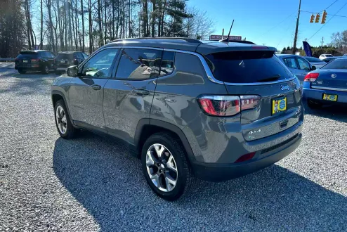 2019 Jeep Compass Limited photo 2