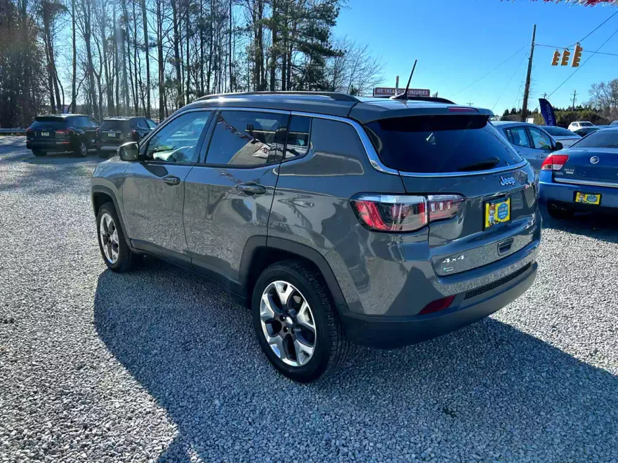 2019 Jeep Compass Limited photo 2