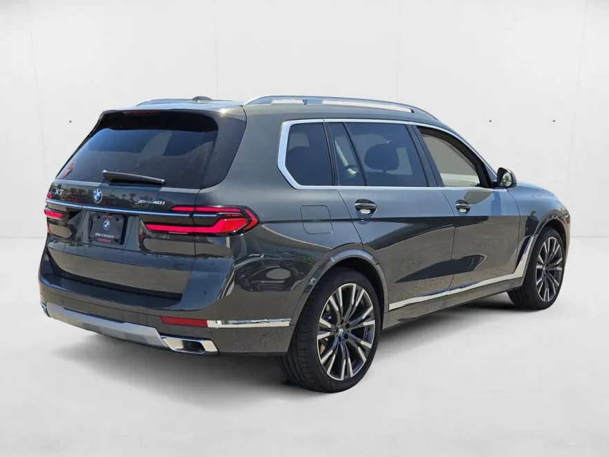 2025 Bmw X7 xDrive40i photo 1