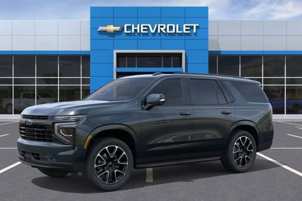 2025 Chevrolet Tahoe RST photo 1