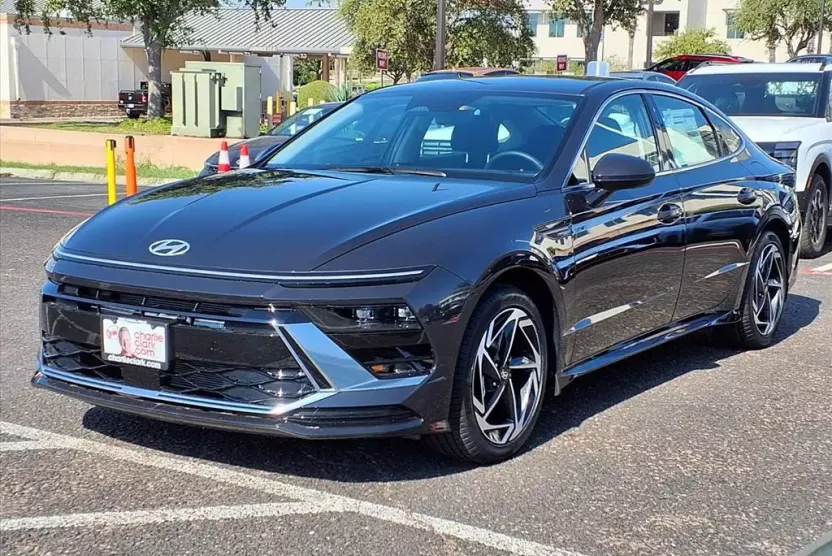 2026 Hyundai Sonata SEL Sport photo 1