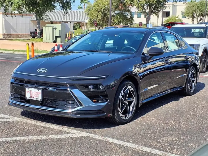 2026 Hyundai Sonata SEL Sport photo 1