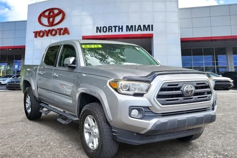 2018 Toyota Tacoma SR5 TRD Sport photo 1