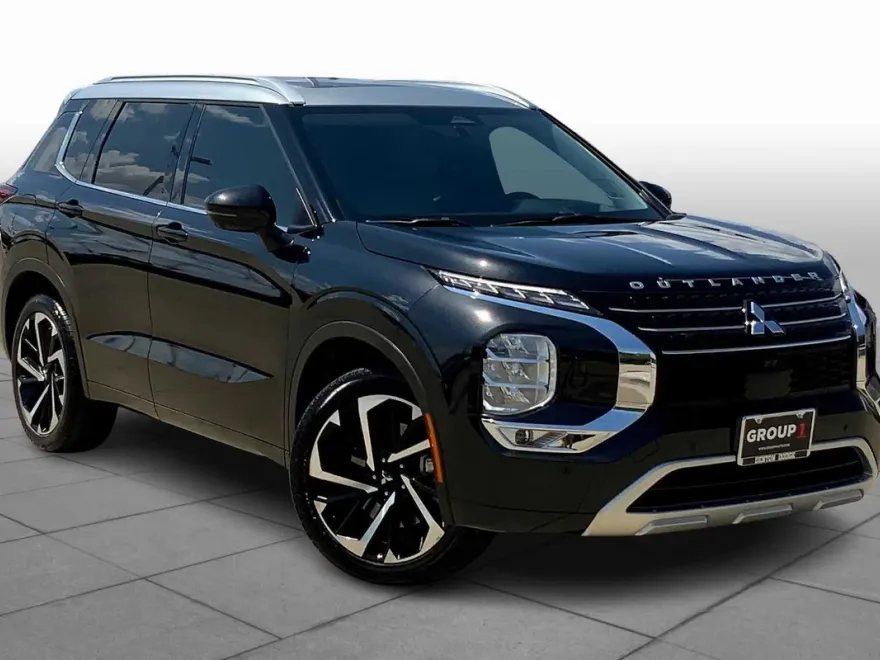 2024 Mitsubishi Outlander SEL Platinum S-AWC photo 1