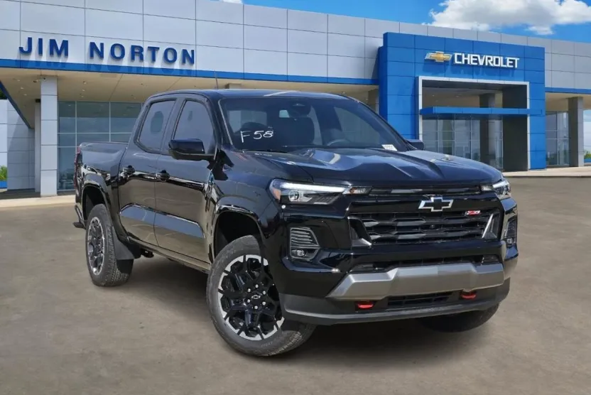 2026 Chevrolet Colorado Z71 photo 1