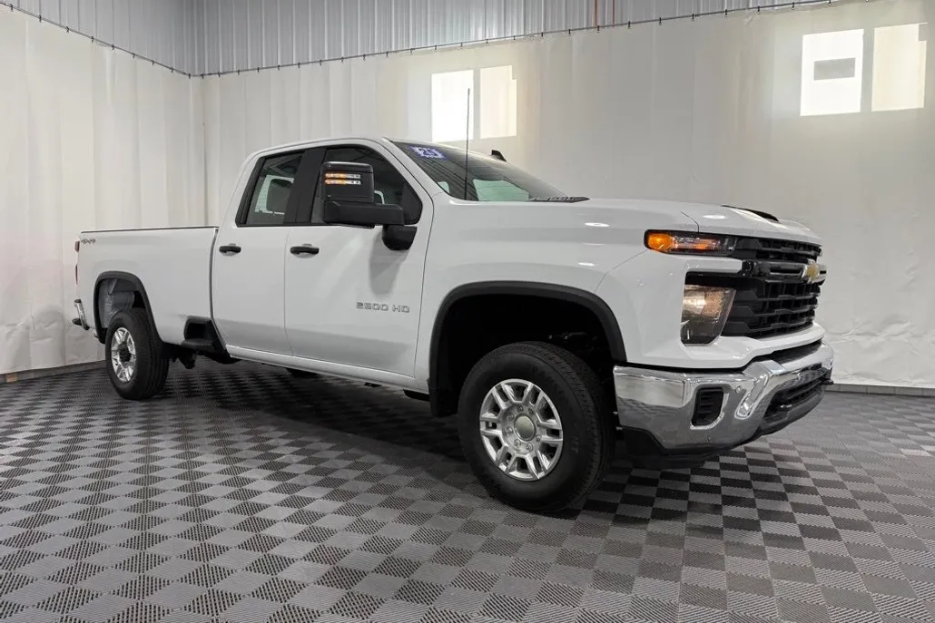 2025 Chevrolet Silverado 2500HD Work Truck photo 1