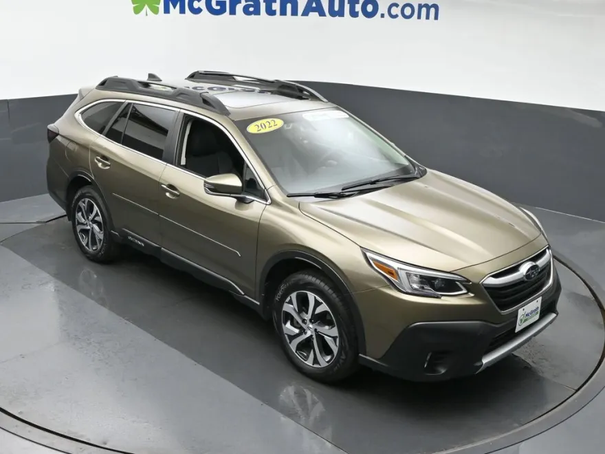 2022 Subaru Outback Limited XT photo 1