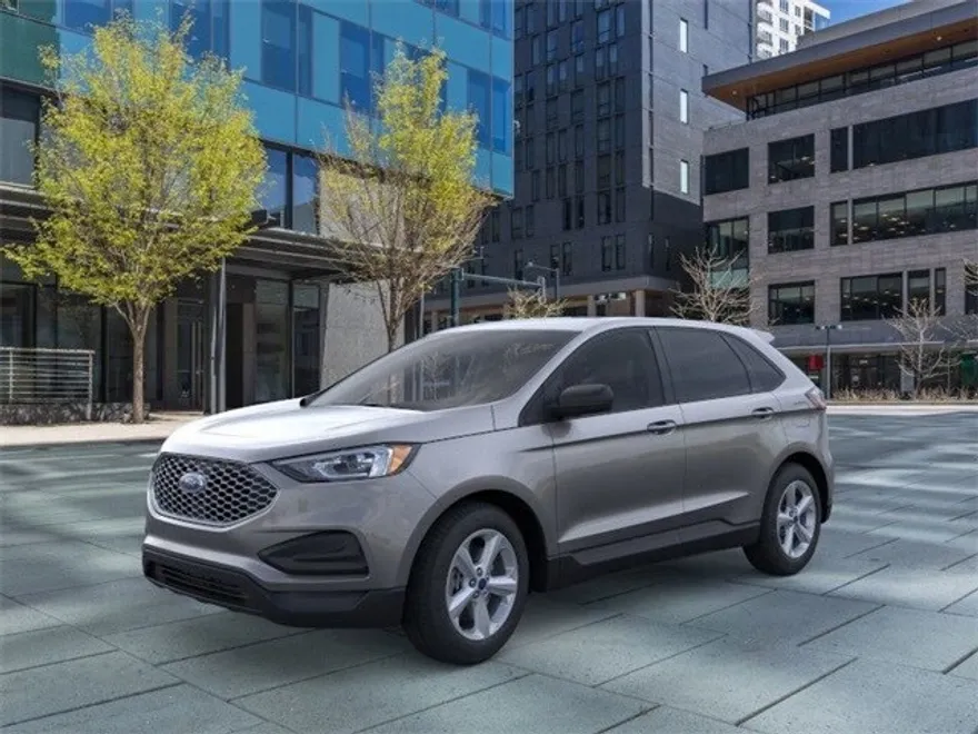 2024 Ford Edge SE photo 1