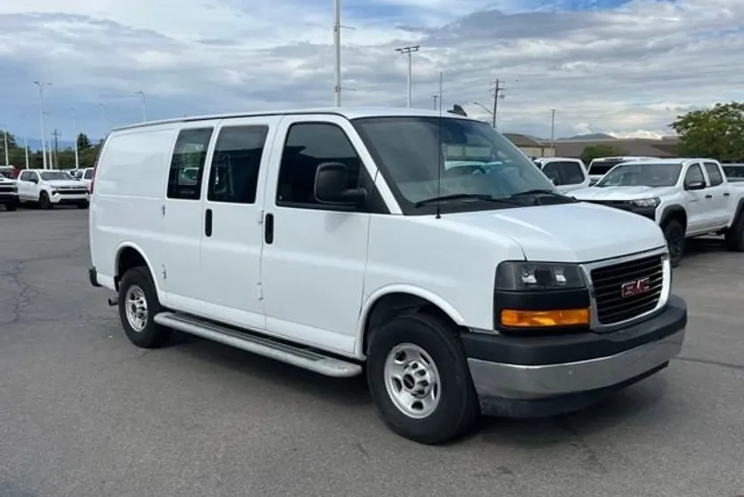 2023 Gmc Savana Cargo 2500 photo 1