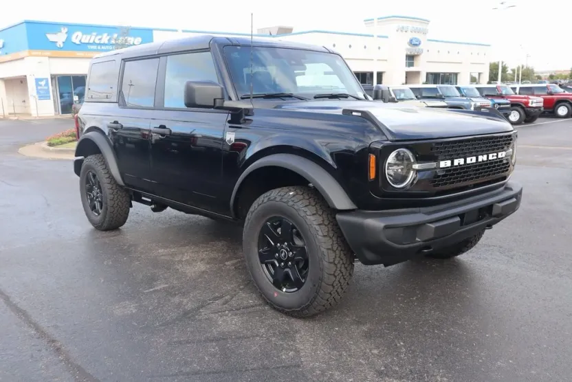 2025 Ford Bronco Big Bend photo 1