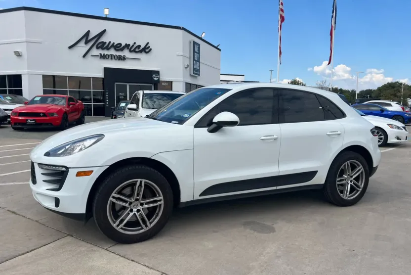 2018 Porsche Macan photo 1