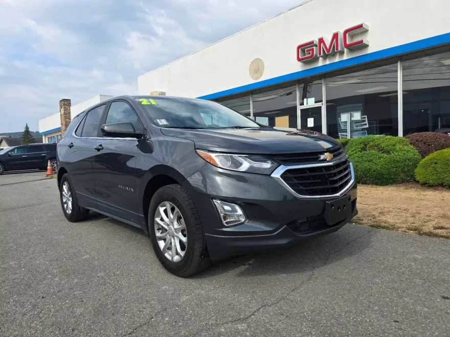 2021 Chevrolet Equinox LT photo 1