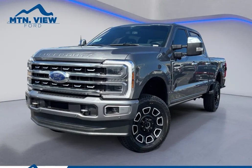 2024 Ford F-350 Platinum photo 1