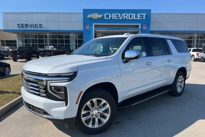 2026 Chevrolet Suburban Premier photo 1
