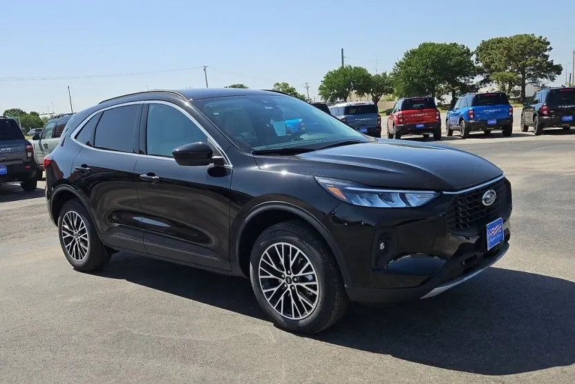 2025 Ford Escape Base photo 1