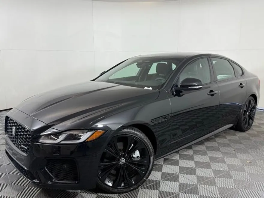 2024 Jaguar XF R-Dynamic SE photo 1