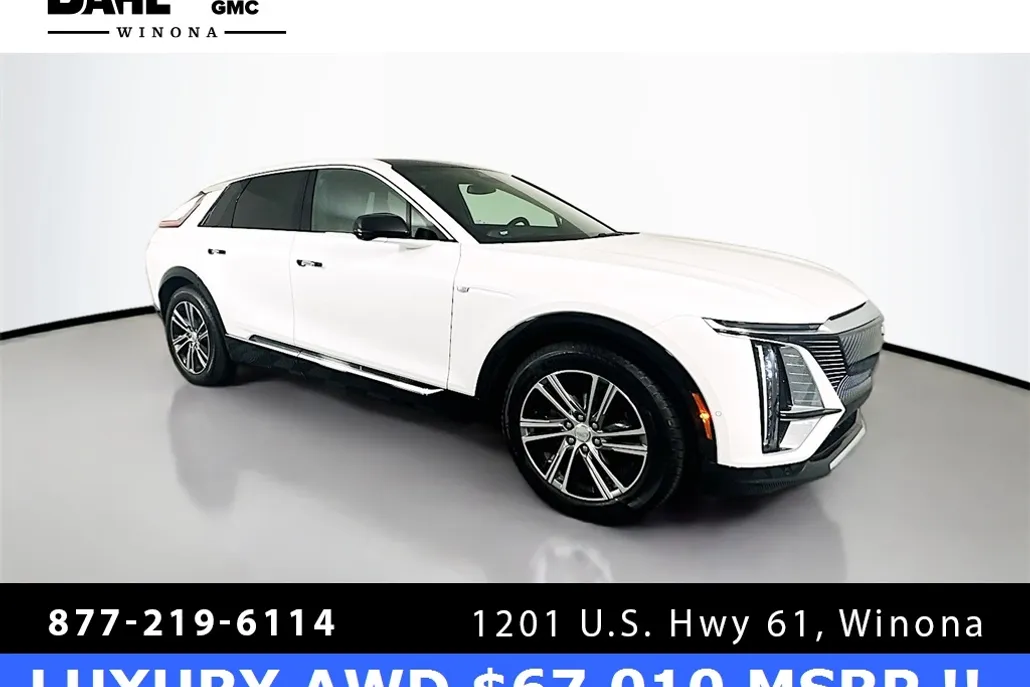 2024 Cadillac Lyriq Luxury photo 1