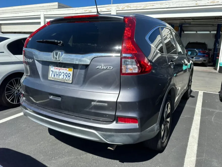 2016 Honda CR-V Touring photo 1