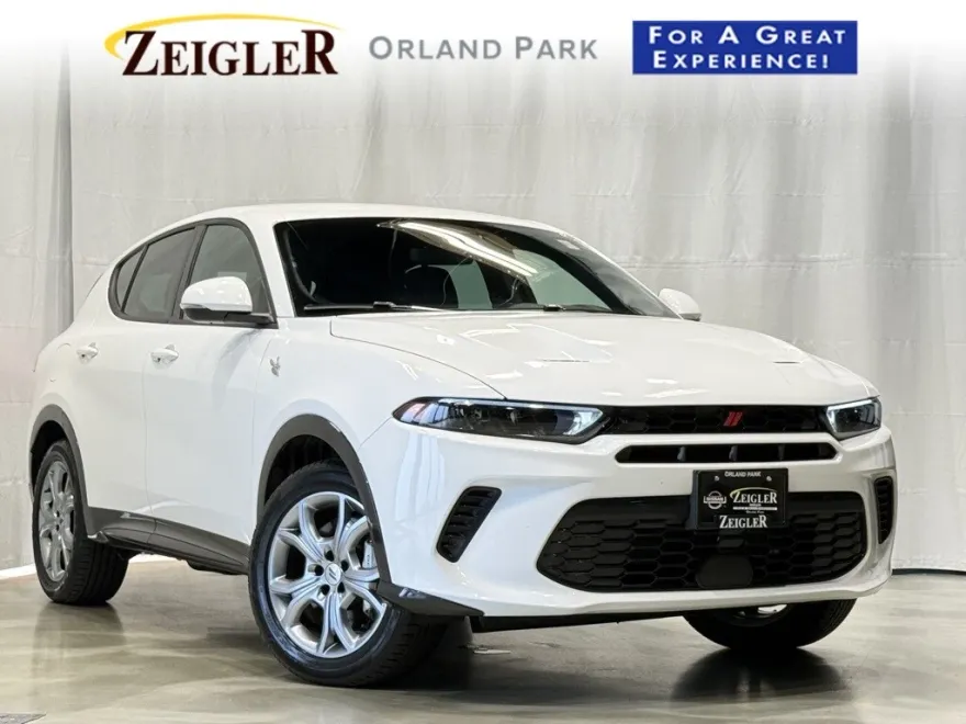2024 Dodge Hornet R/T photo 1