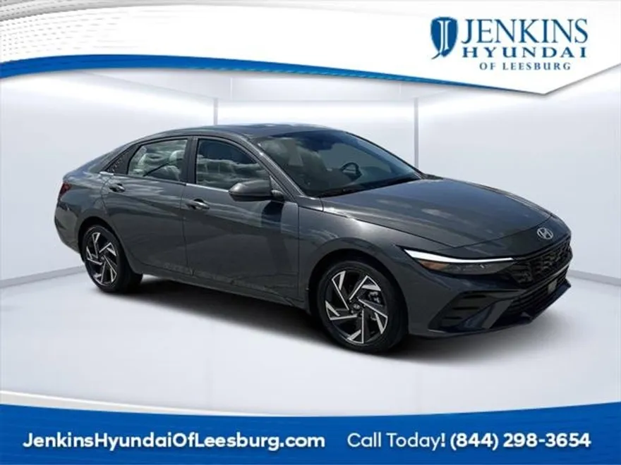 2025 Hyundai Elantra Limited photo 1
