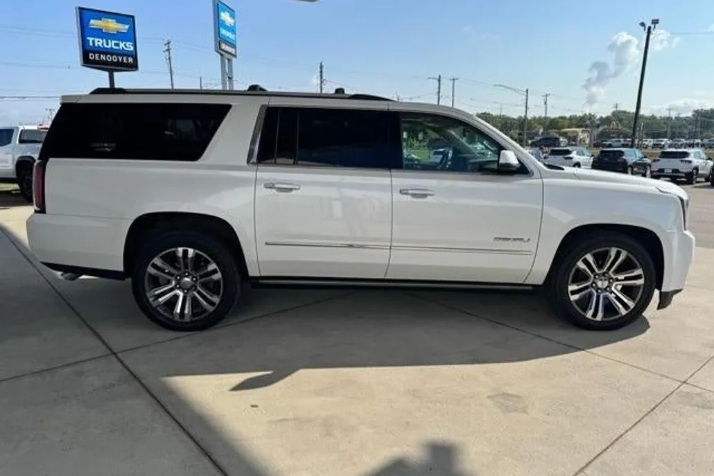 2018 Gmc Yukon XL Denali photo 1