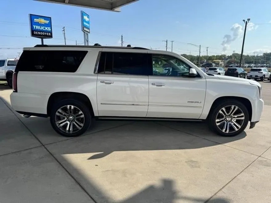 2018 Gmc Yukon XL Denali photo 1