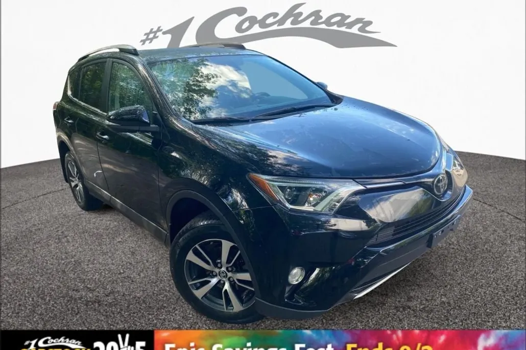 2018 Toyota RAV4 XLE photo 1
