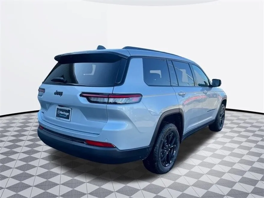 2025 Jeep Grand Cherokee Laredo photo 1