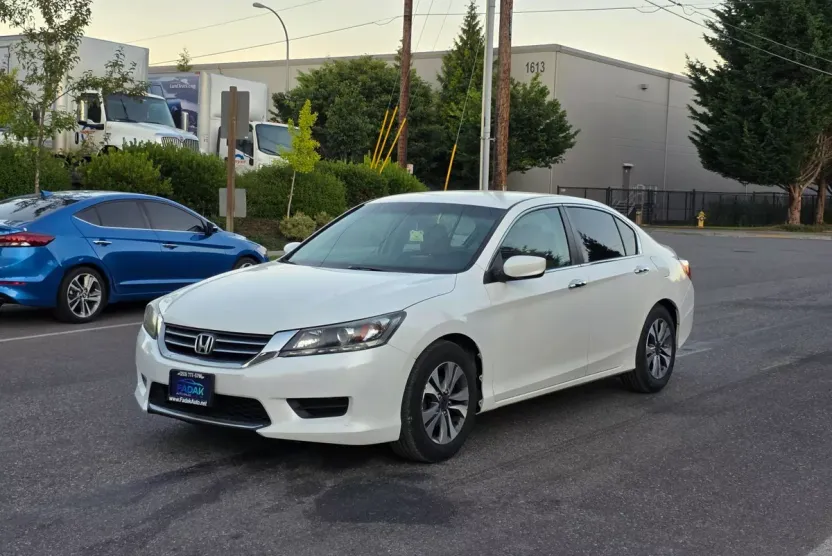 2013 Honda Accord LX photo 1