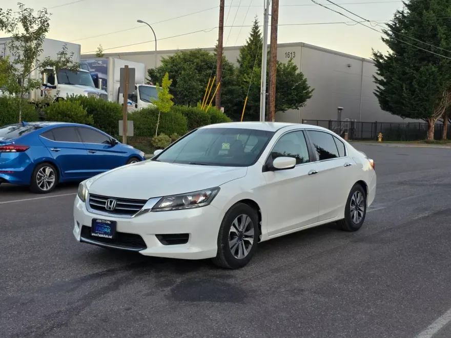 2013 Honda Accord LX photo 1