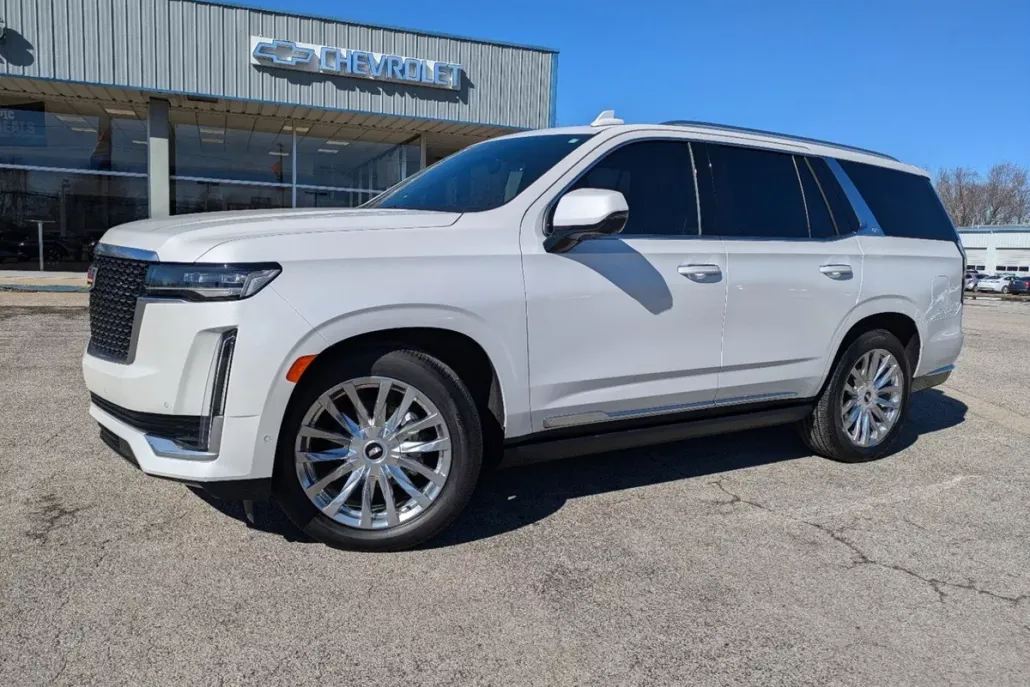 2022 Cadillac Escalade Premium Luxury photo 1