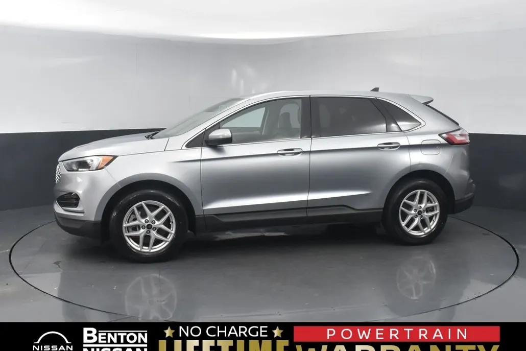 2024 Ford Edge SEL photo 1