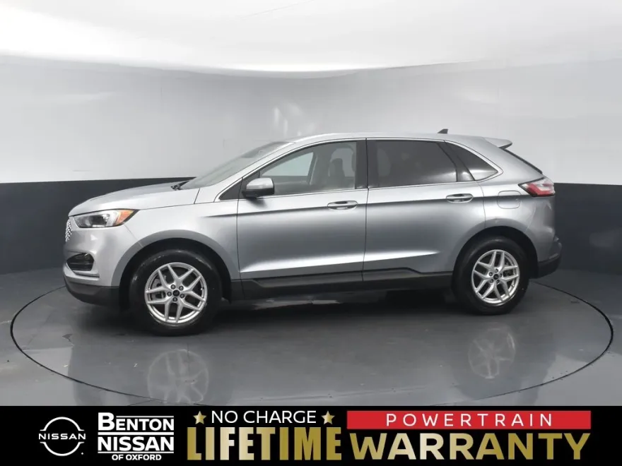 2024 Ford Edge SEL photo 1