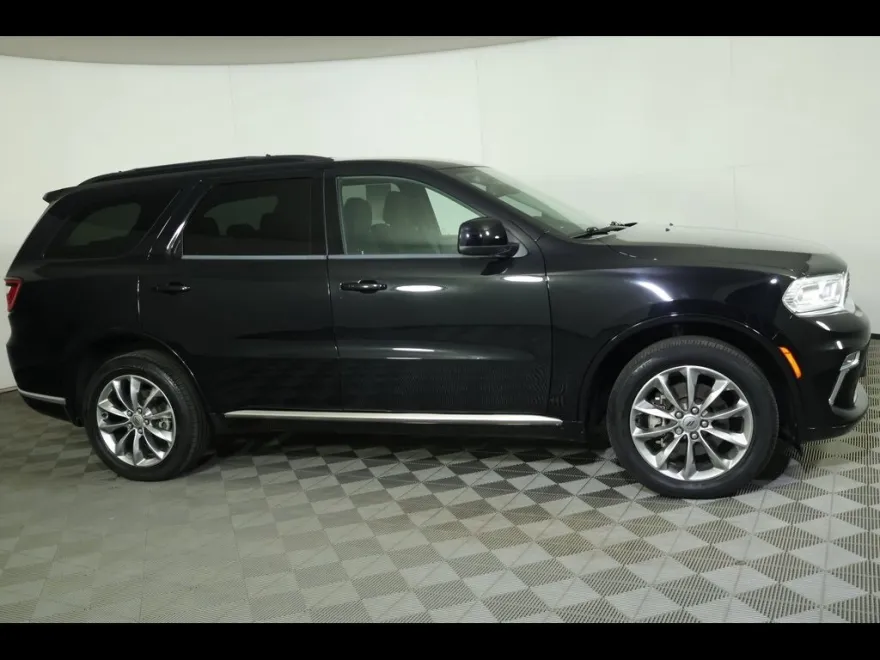 2022 Dodge Durango SXT photo 1