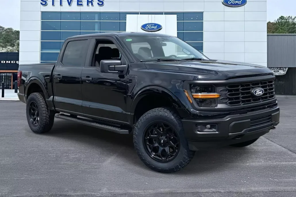 2025 Ford F-150 Lariat photo 1