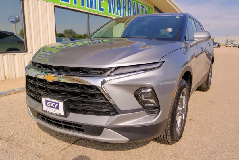 2025 Chevrolet Blazer 2LT photo 1