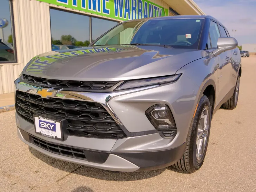 2025 Chevrolet Blazer 2LT photo 1