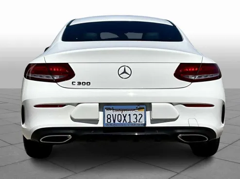 2017 Mercedes Benz C 300 photo 4