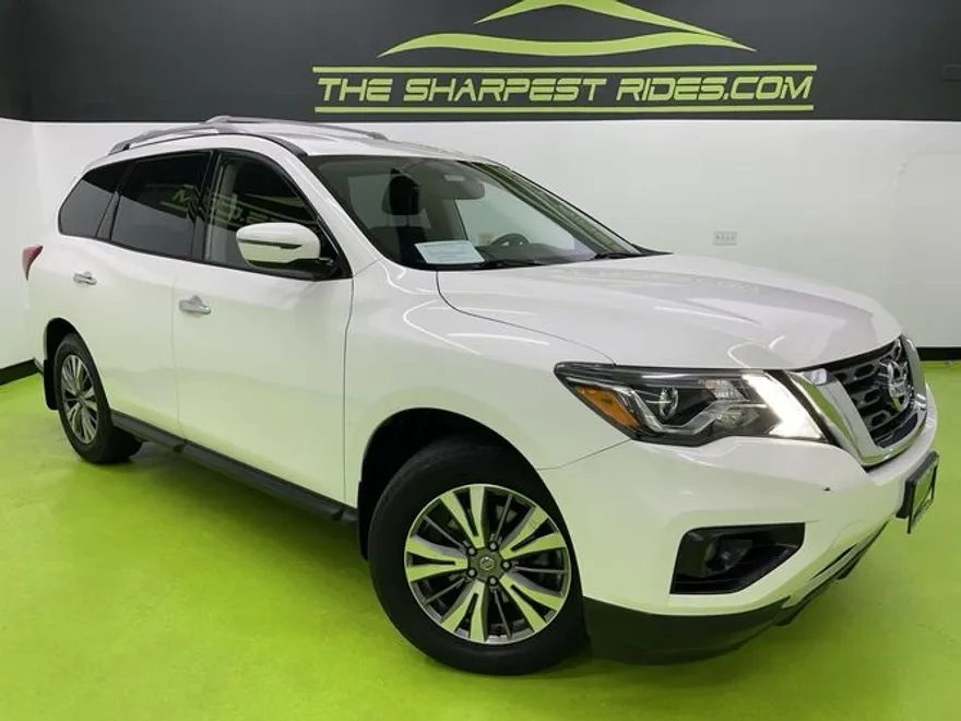 2022 Nissan Pathfinder SV photo 1