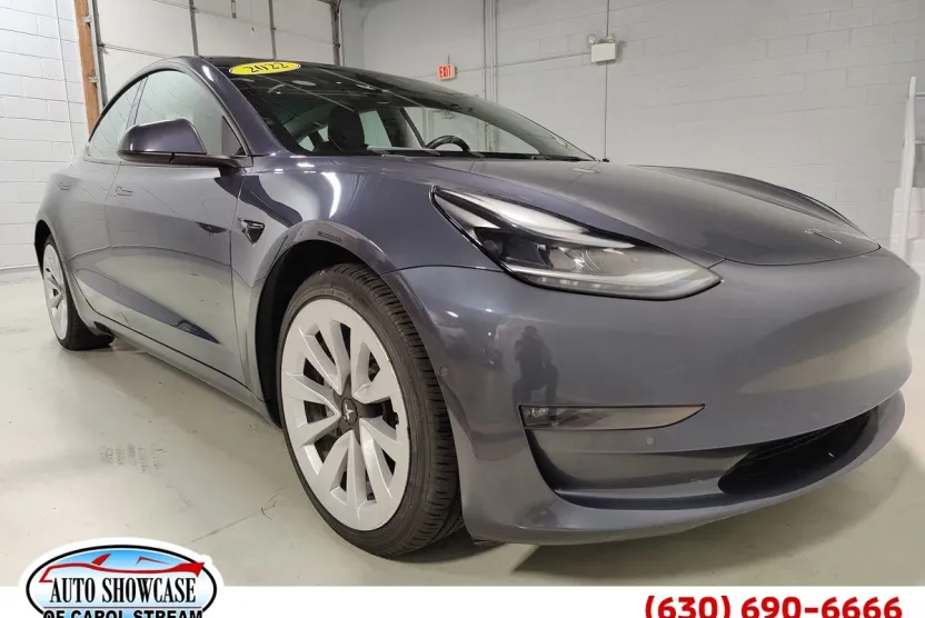 2022 Tesla Model 3 Long Range photo 1